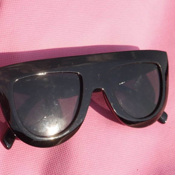 Black Sunglasses - Picture 1 of 2
